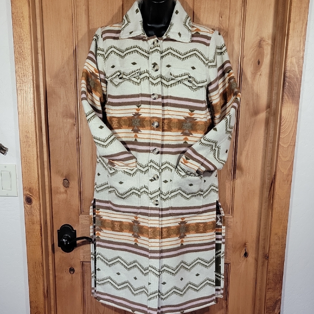 NWT Shyanne Long Fleece Shacket - Picture 2 of 15